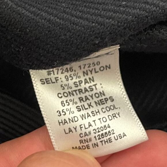 ANTHROPOLOGIE - DOLAN - Black Puff Sleeve Blouse - Picture 2 of 10